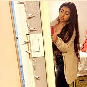 Meet your Posher, Giovannia